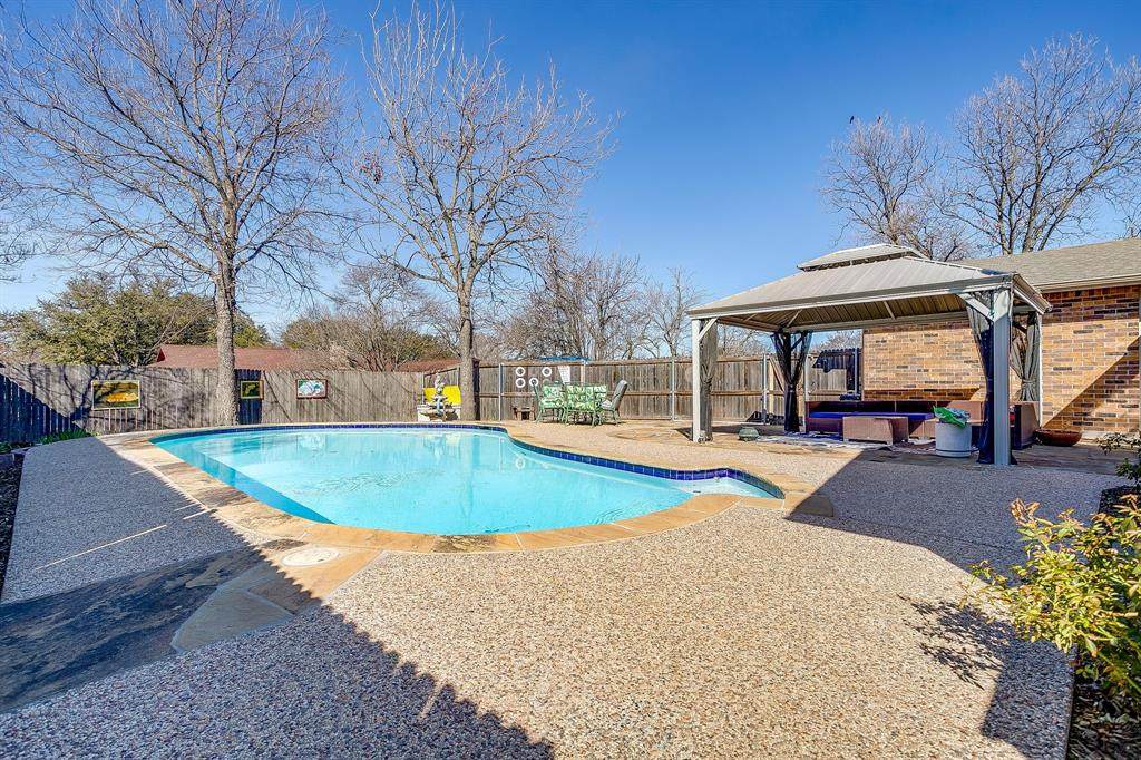 6304 Wakeland Court - Photo 1