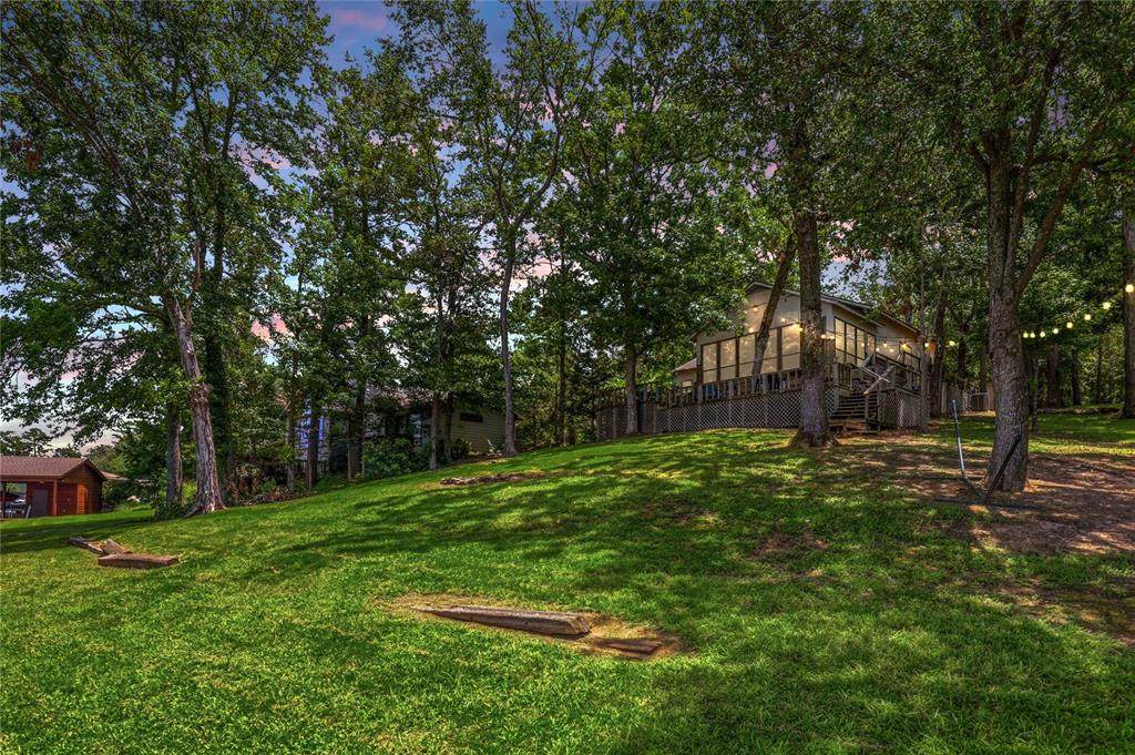 305 South Park Road - Photo 1