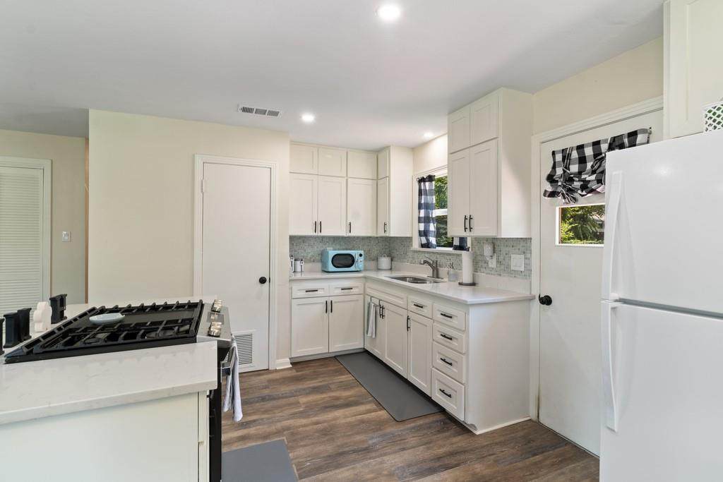 1424 Bowie Drive - Photo 1