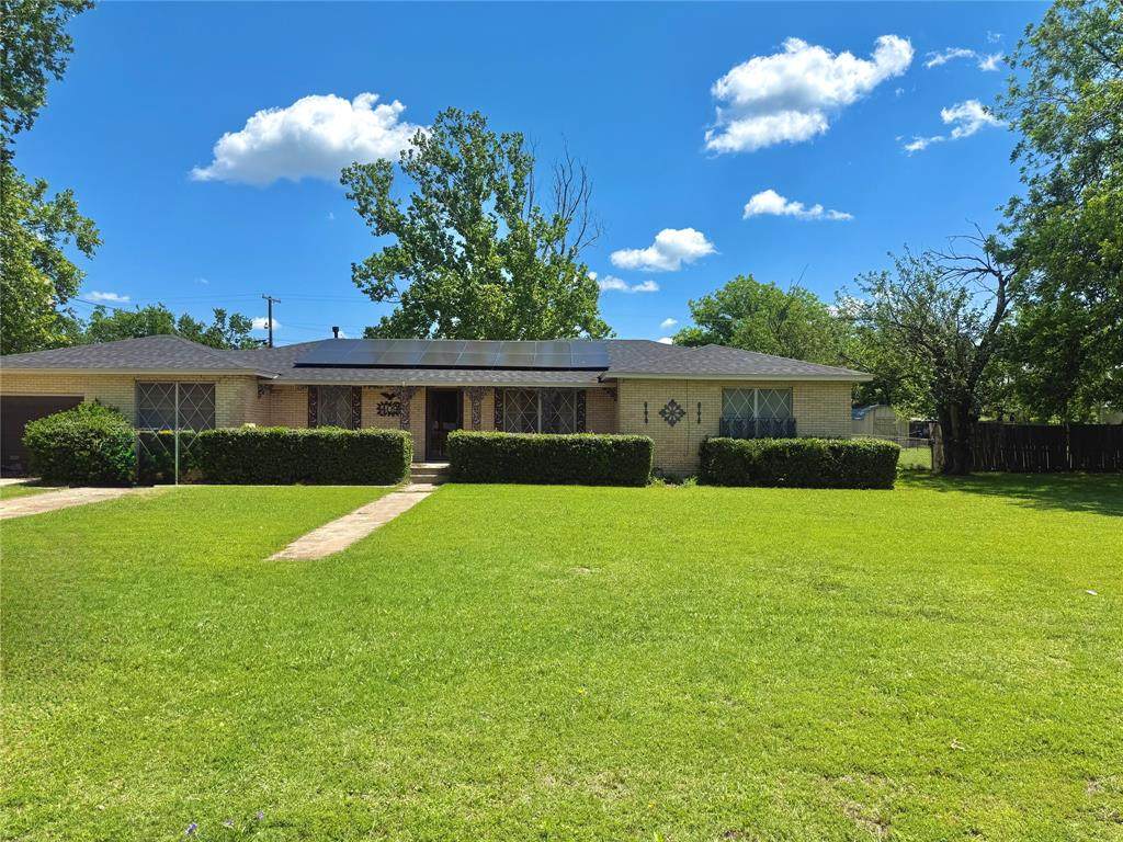 409 10th - Photo 1