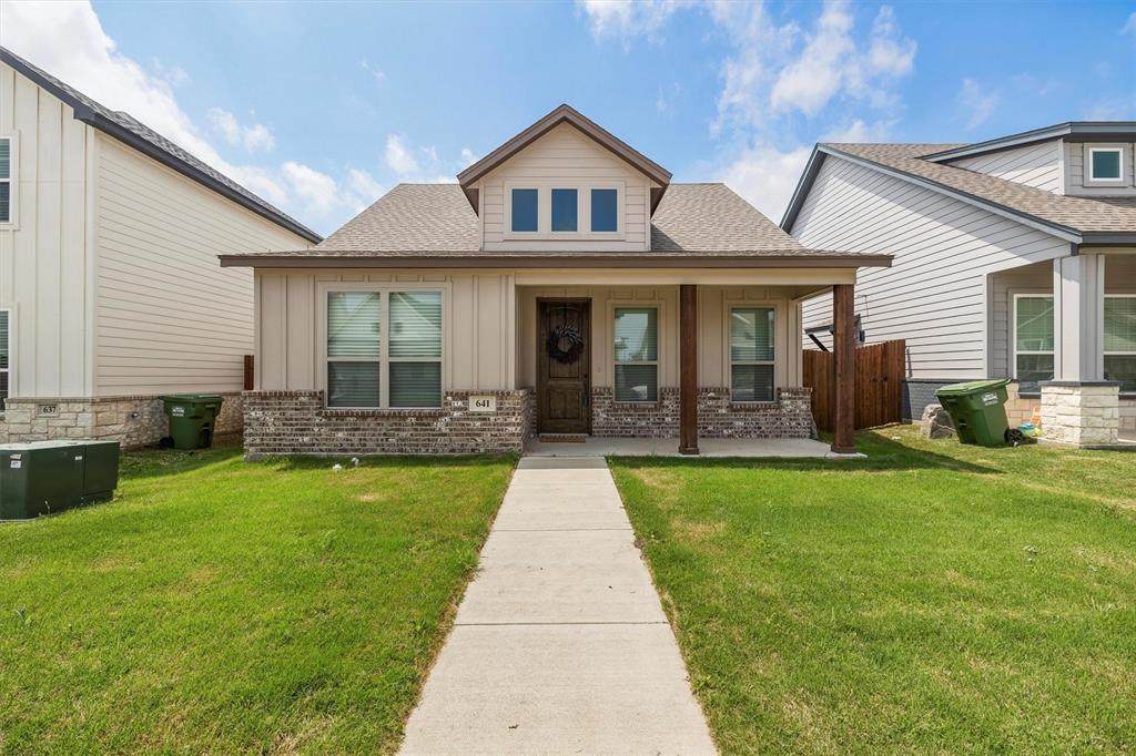 641 The Cottages Drive - Photo 1