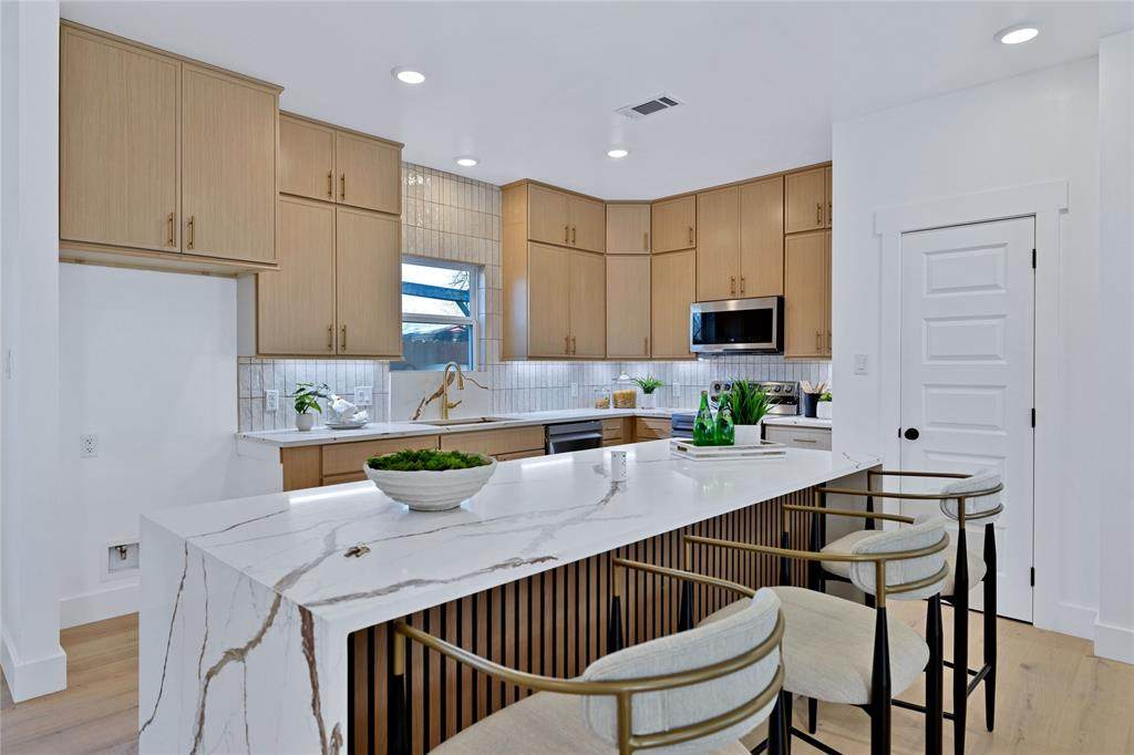 414 Wilson Street - Photo 1