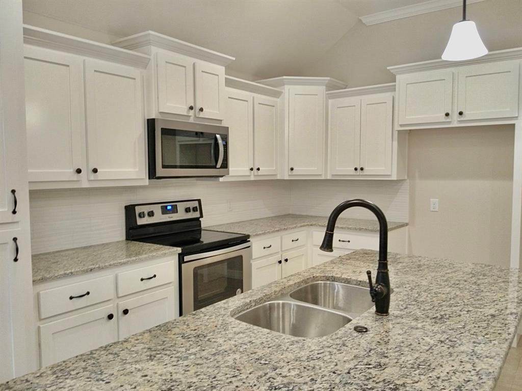 126 Frank Street - Photo 1