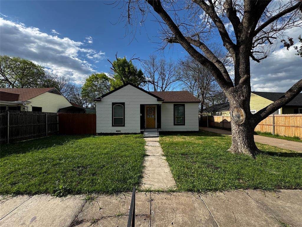 2909 Alexander Avenue - Photo 1