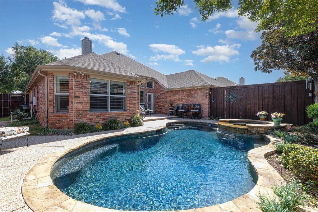 2084 Barret Drive - Photo 1