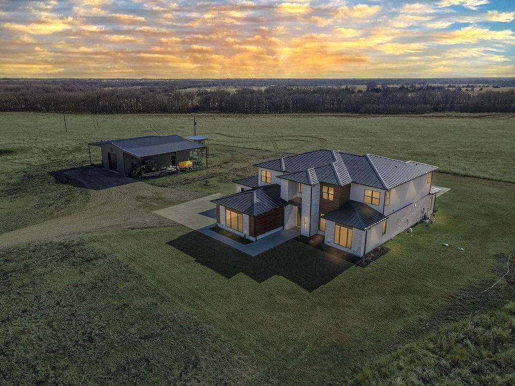 2396 County Road 2145 - Photo 1