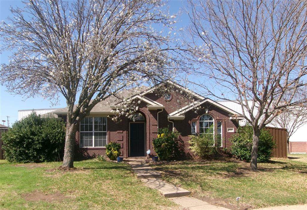 8809 Oakwood Lane - Photo 1