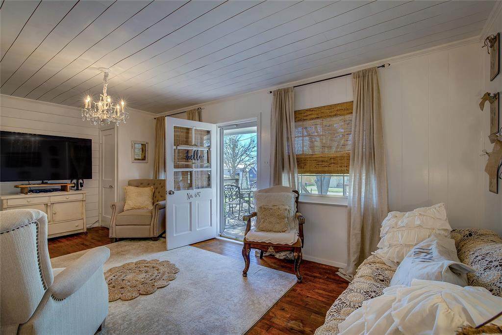 697 Tawakoni Drive - Photo 1
