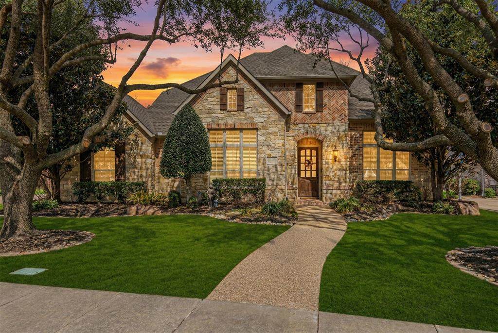 1604 Pecan Point Drive - Photo 1