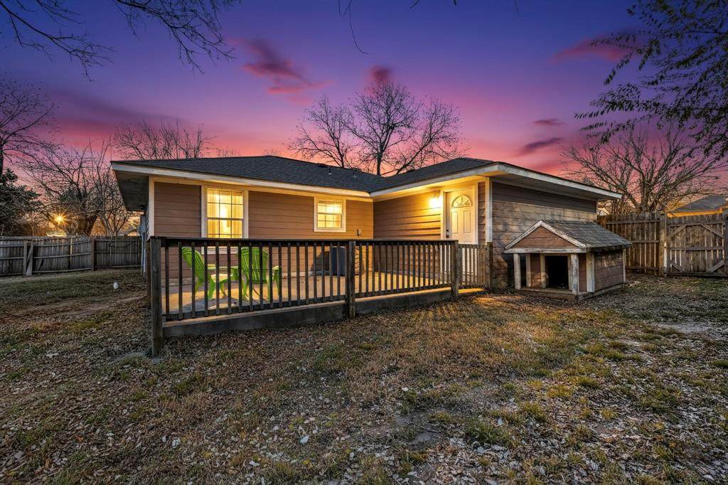 604 Maxey Street - Photo 1