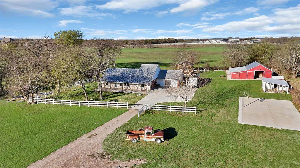 109 Pioneer Court - Photo 1