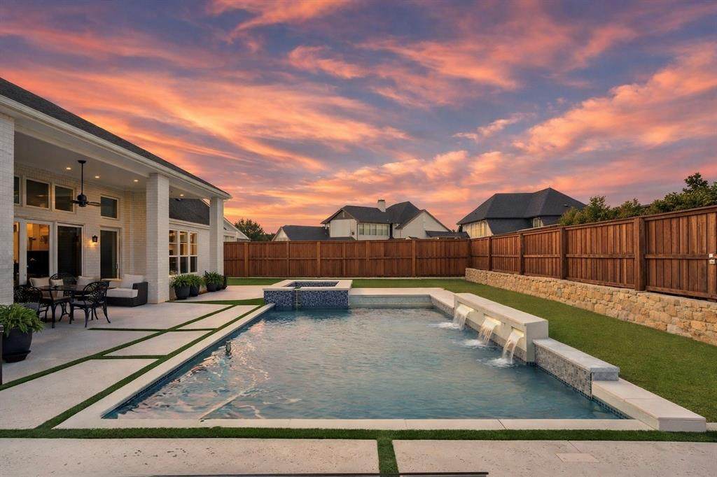 4880 Liberty Drive - Photo 1