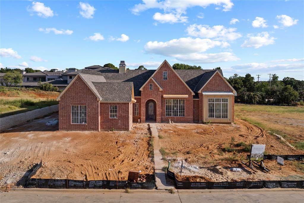 1509 Four Seasons Drive - Photo 1
