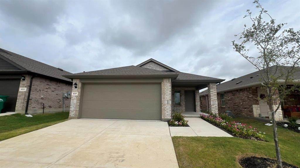 437 Red Admiral Lane - Photo 1