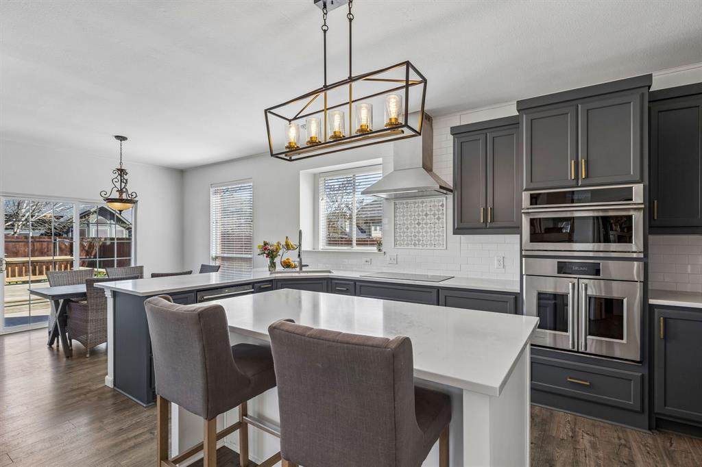 405 Stoneleigh Circle - Photo 1