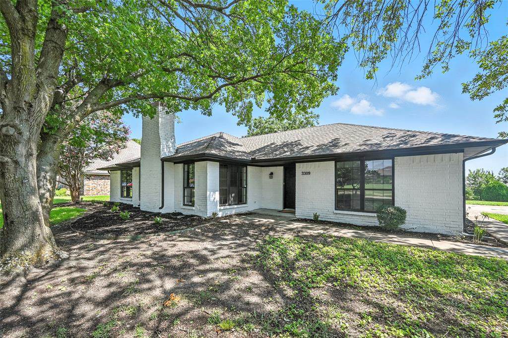 3309 Larkin Lane - Photo 1