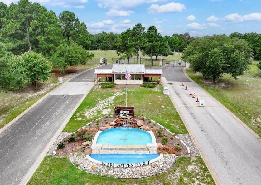8300 Trophy Point - Photo 1