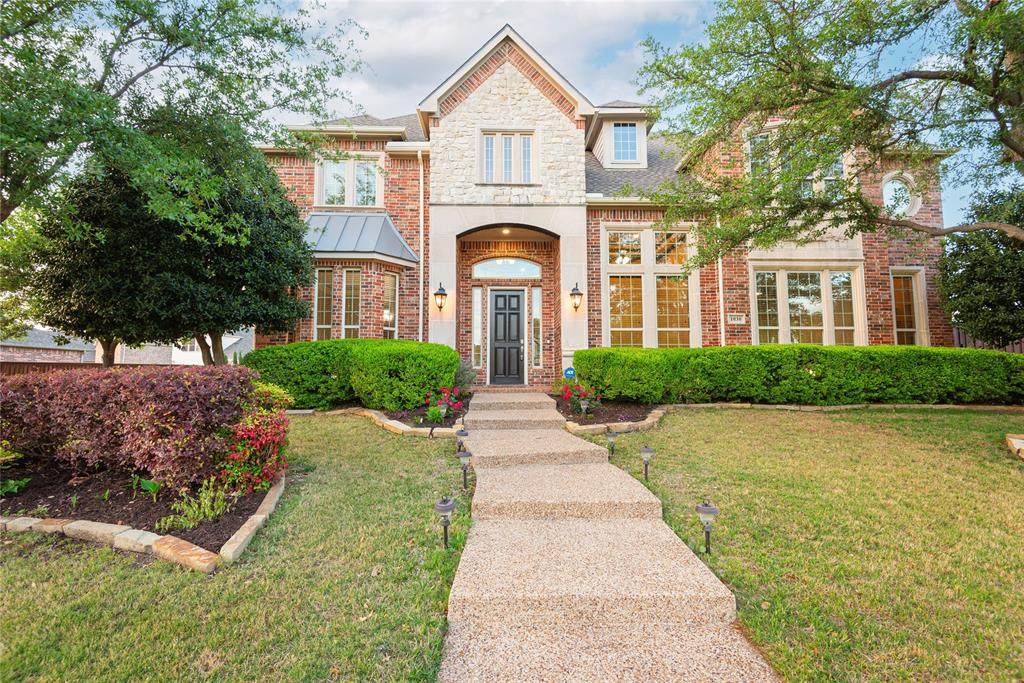 1030 Everglades Drive - Photo 1