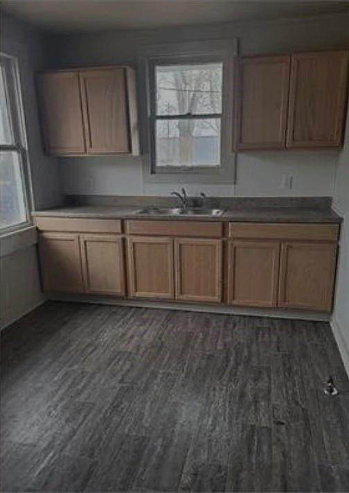 500 Mccormick Street - Photo 1