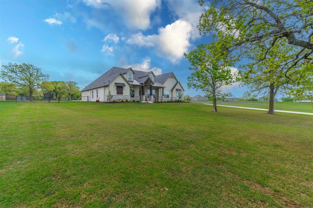 150 Las Brisas Drive - Photo 1
