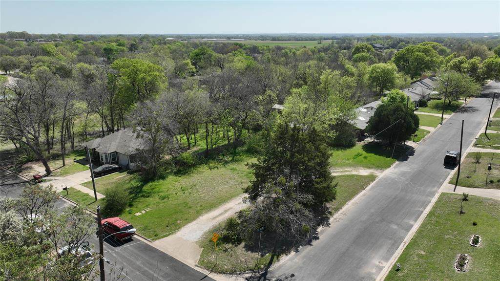 1116 Epstein Street - Photo 1
