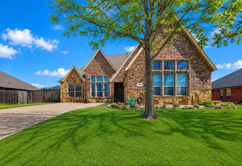 1025 Humble Way - Photo 1