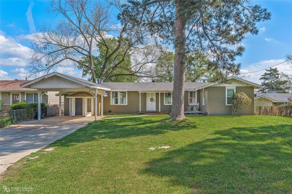 7204 Lakeshore Drive - Photo 1