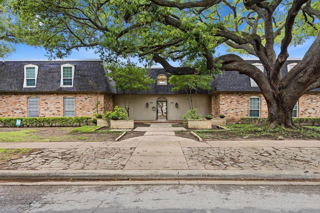 5323 Fleetwood Oaks Avenue - Photo 1