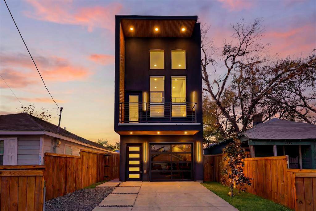 2331 Lowery Street - Photo 1