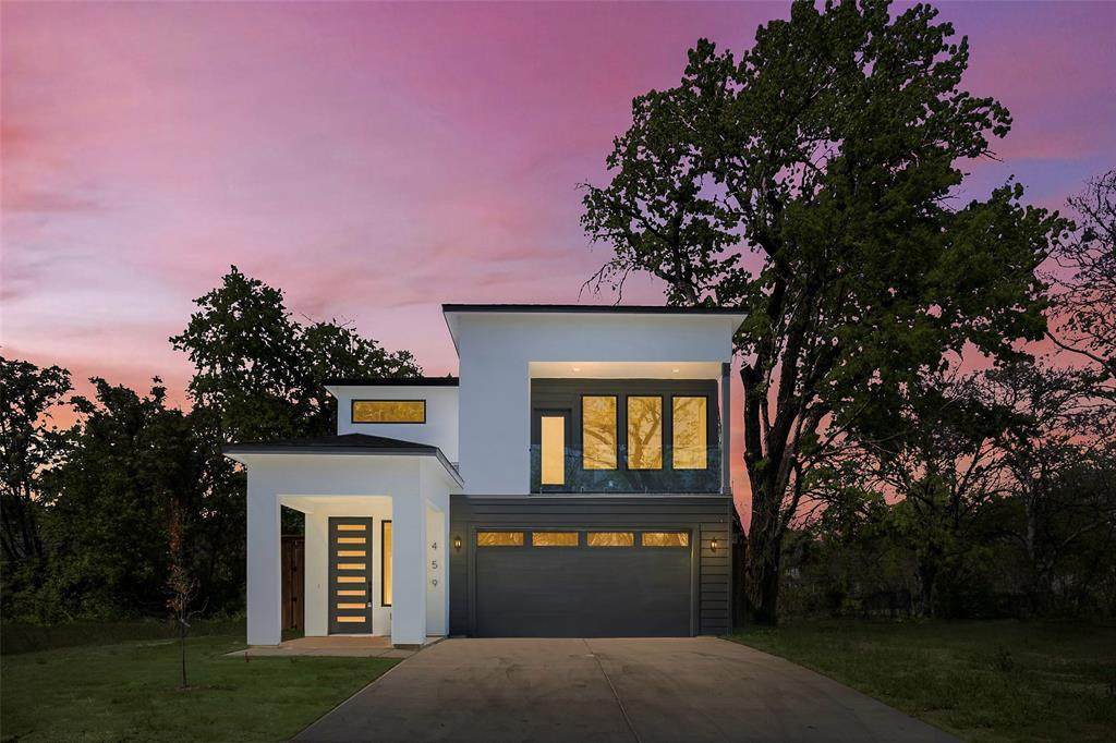 459 Hart Street - Photo 1