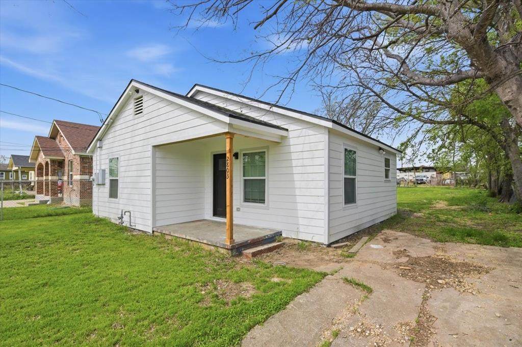 2803 Ross Avenue - Photo 1