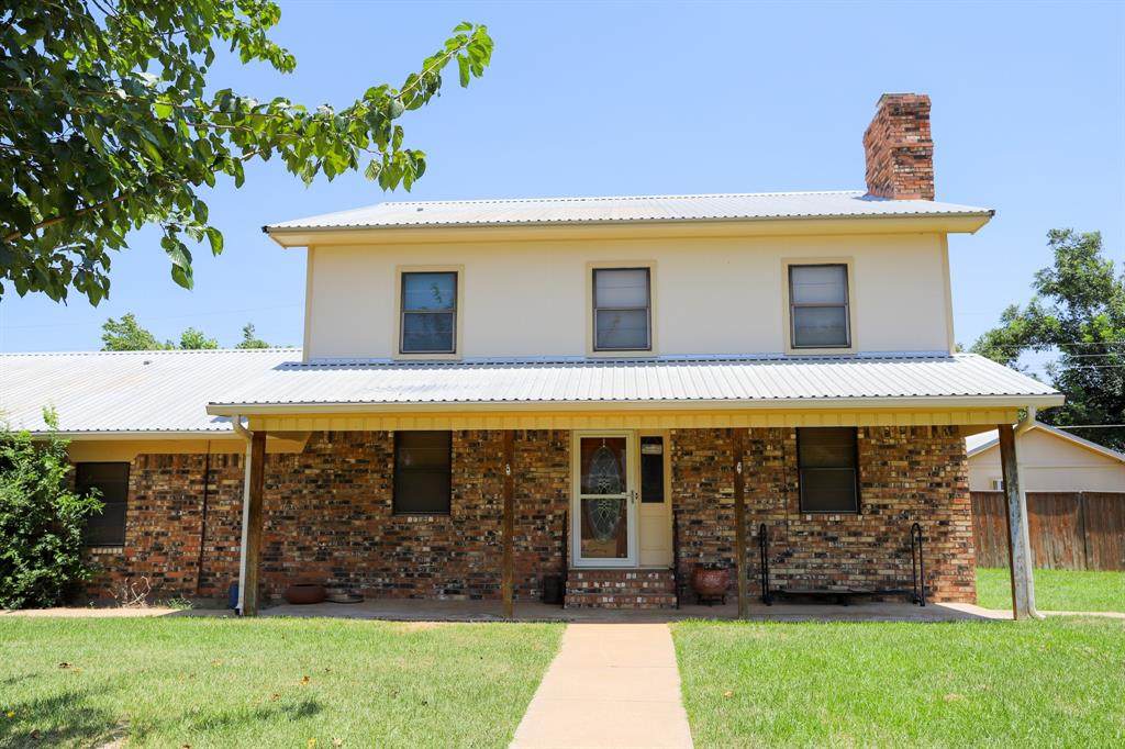 303 David Davis Drive - Photo 1