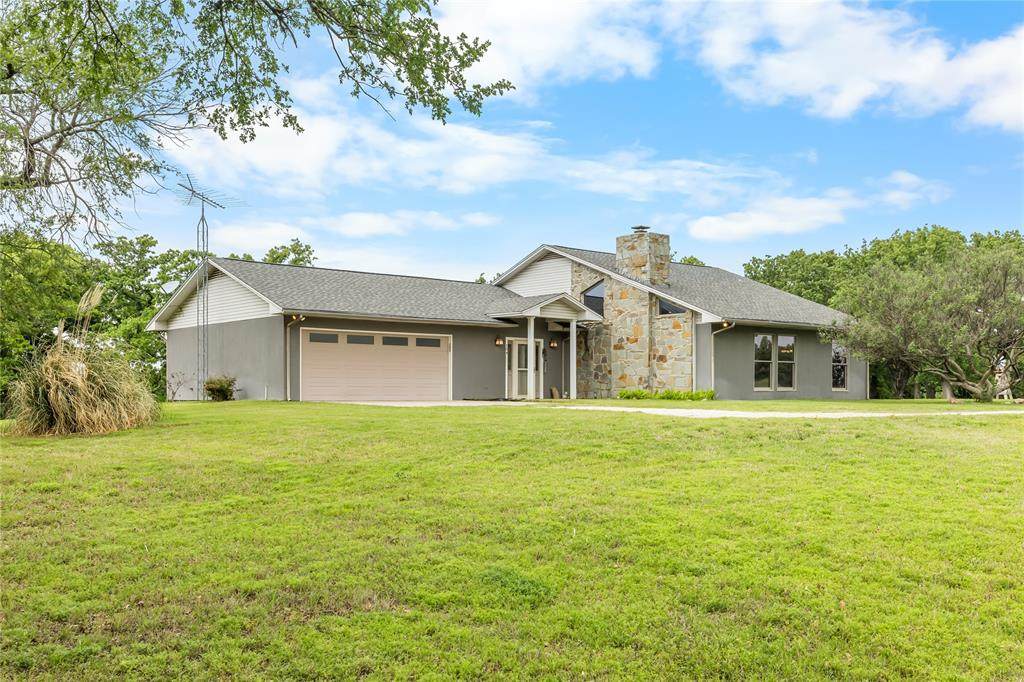 104 Private Road 4757 - Photo 1