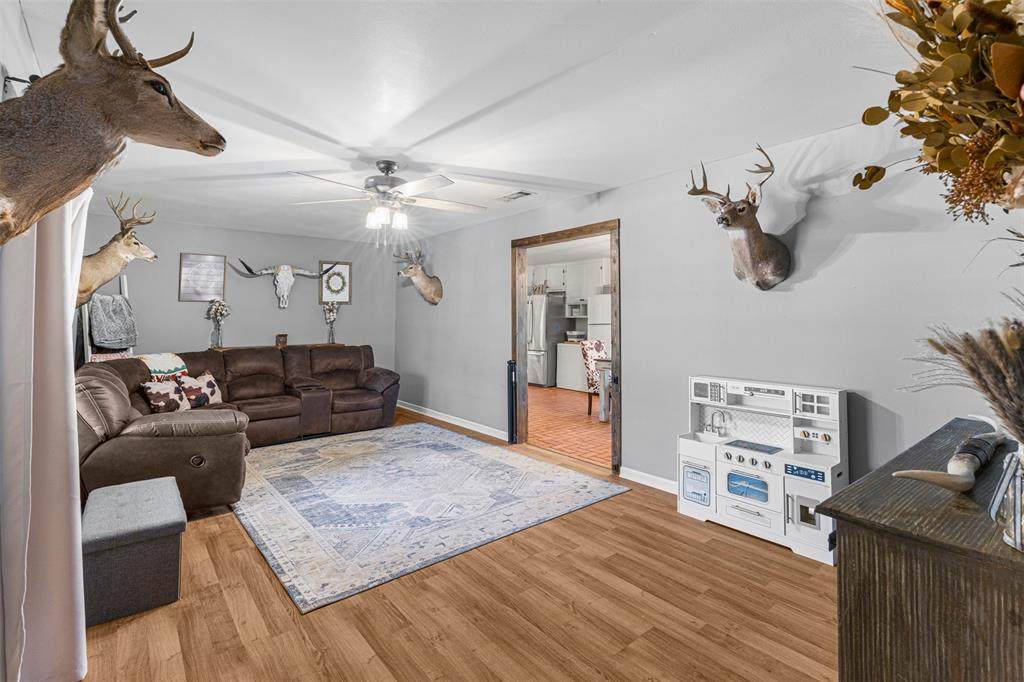 602 Colonial Drive - Photo 1