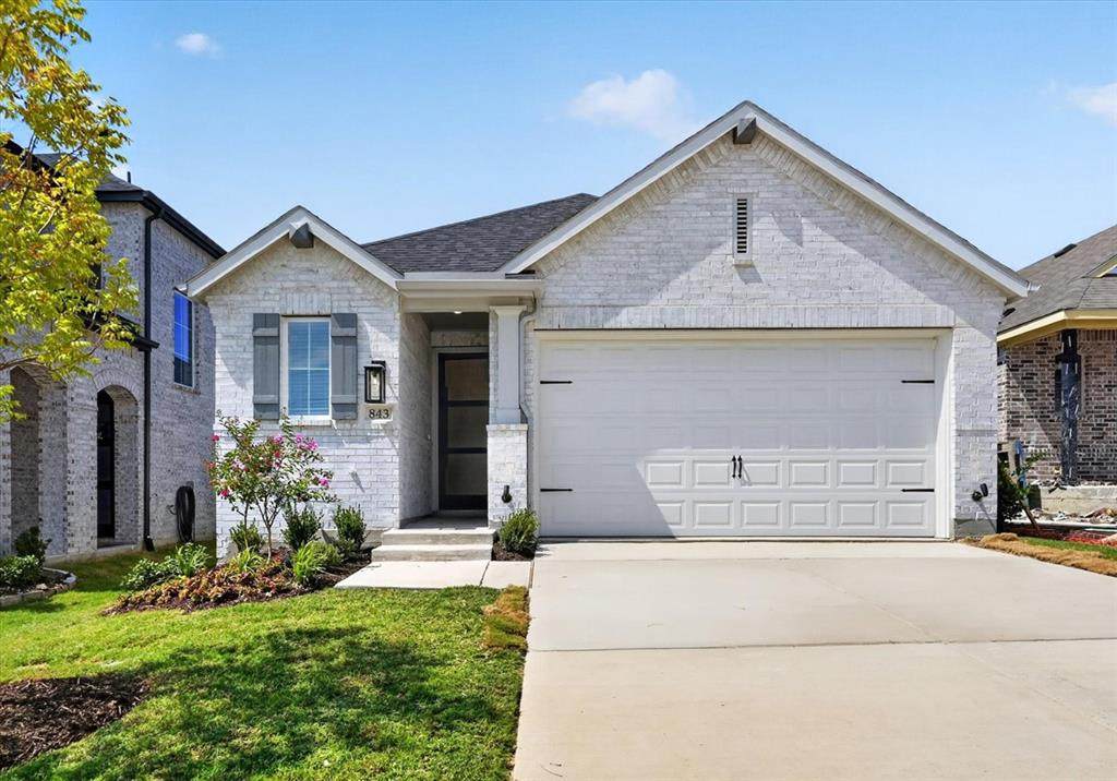 843 Dogwood Lane - Photo 1