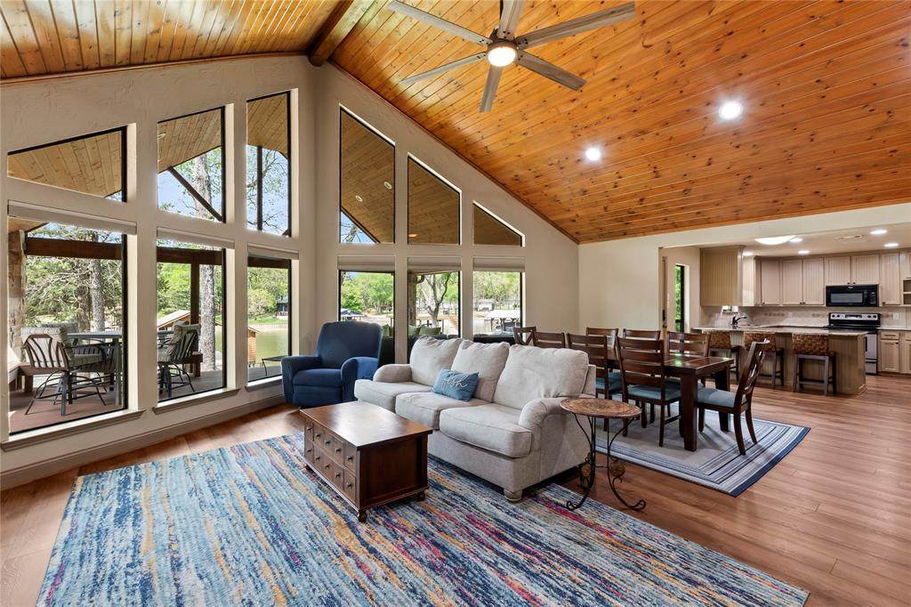 122 Lake Terrace Drive - Photo 1