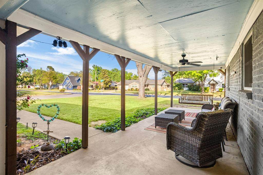 201 Olive Street - Photo 1
