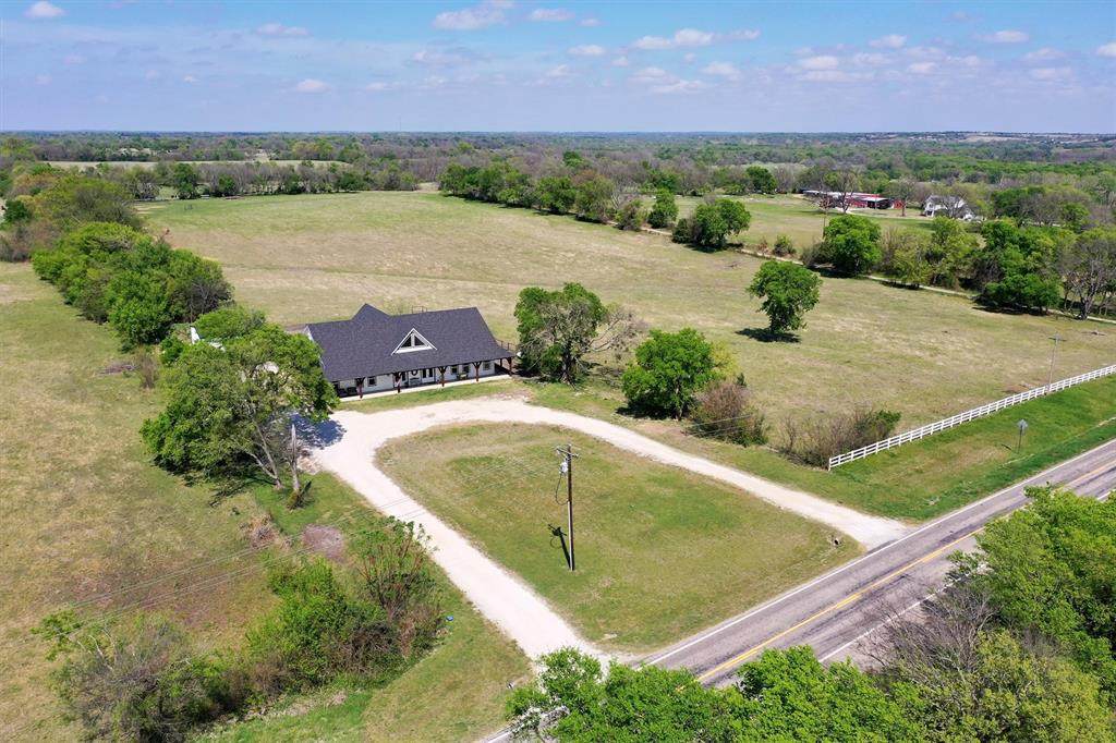 2915 Fm 697 - Photo 1