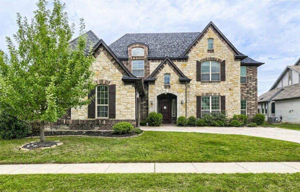 138 Fairweather Drive - Photo 1