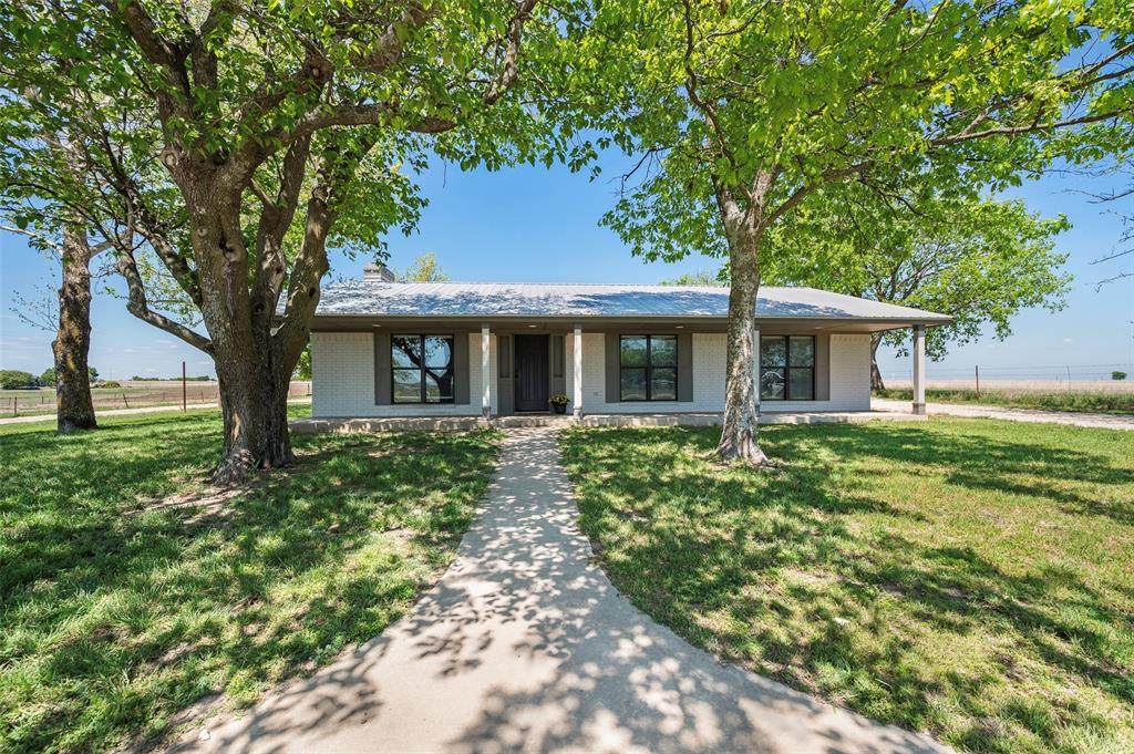 3949 County Road 302 - Photo 1