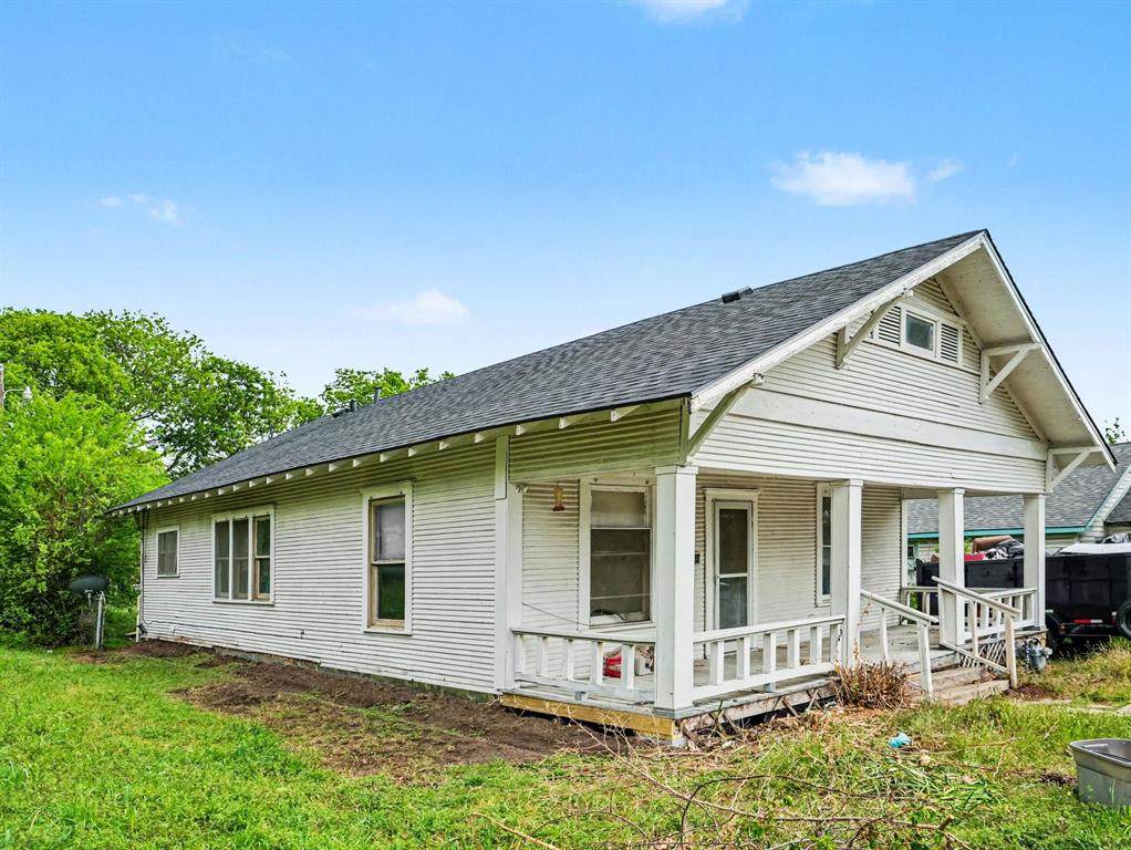 108 Tyler Street - Photo 1