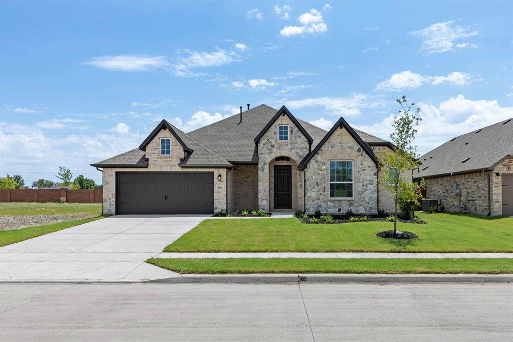 801 Trinity Street - Photo 1