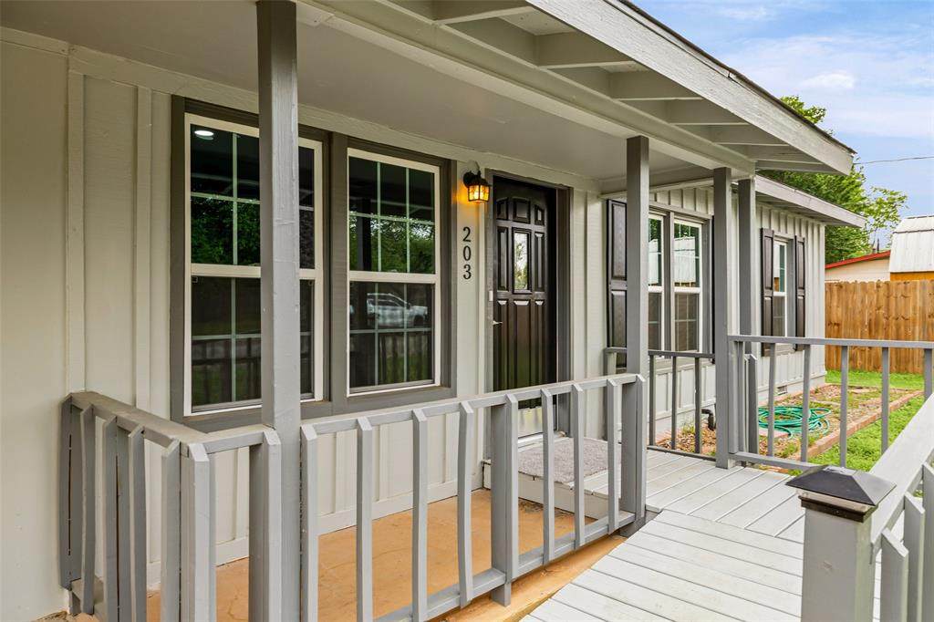203 Lancaster Street - Photo 1