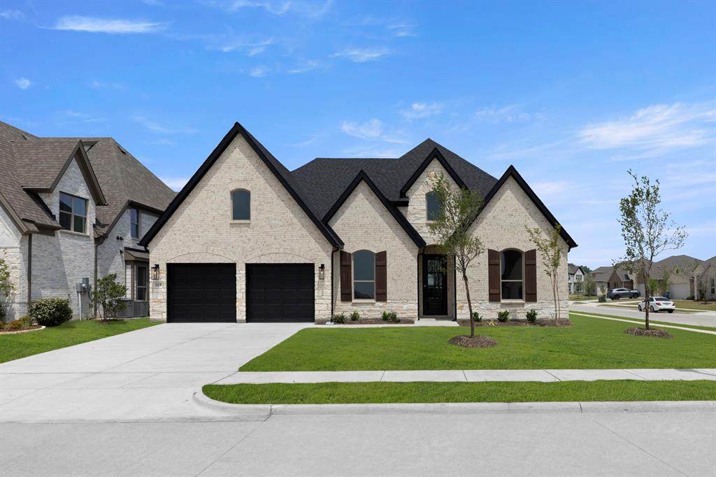 513 San Angelo Drive - Photo 1