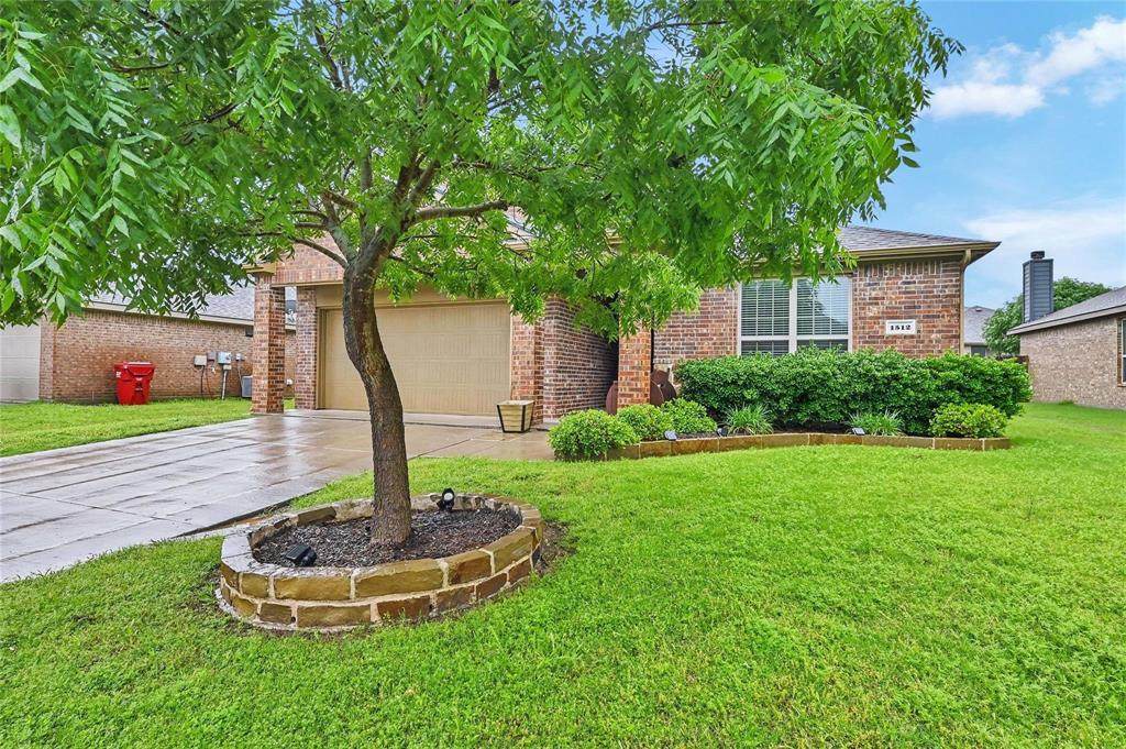 1512 Greenbrier Drive - Photo 1