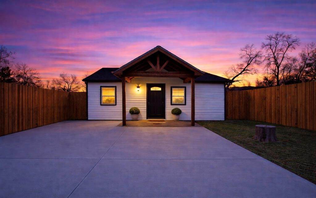 2837 May Street - Photo 1