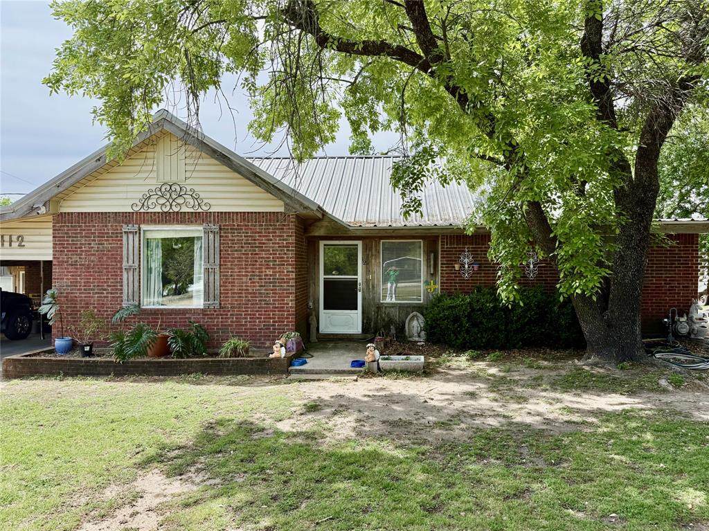 112 Hoard Street - Photo 1