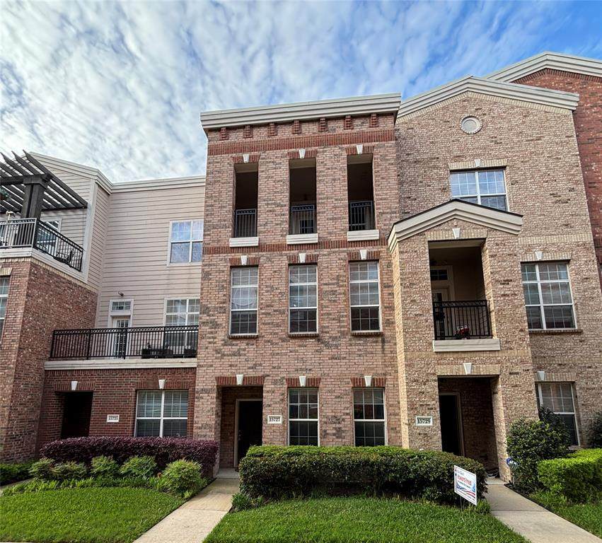 15727 Seabolt Place - Photo 1