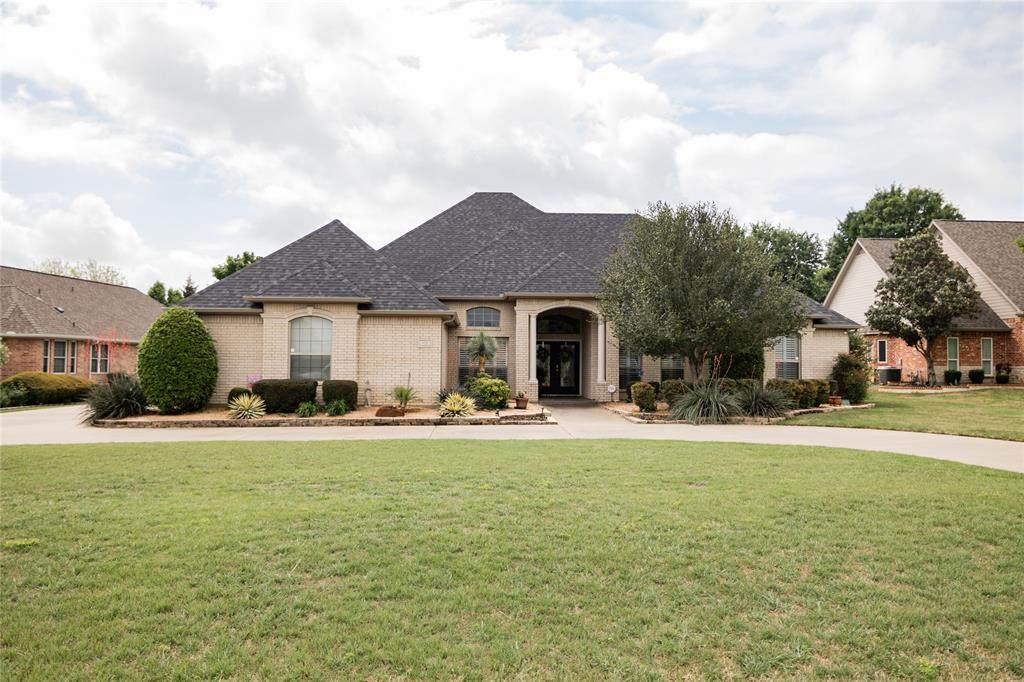 671 Brookglen Court - Photo 1