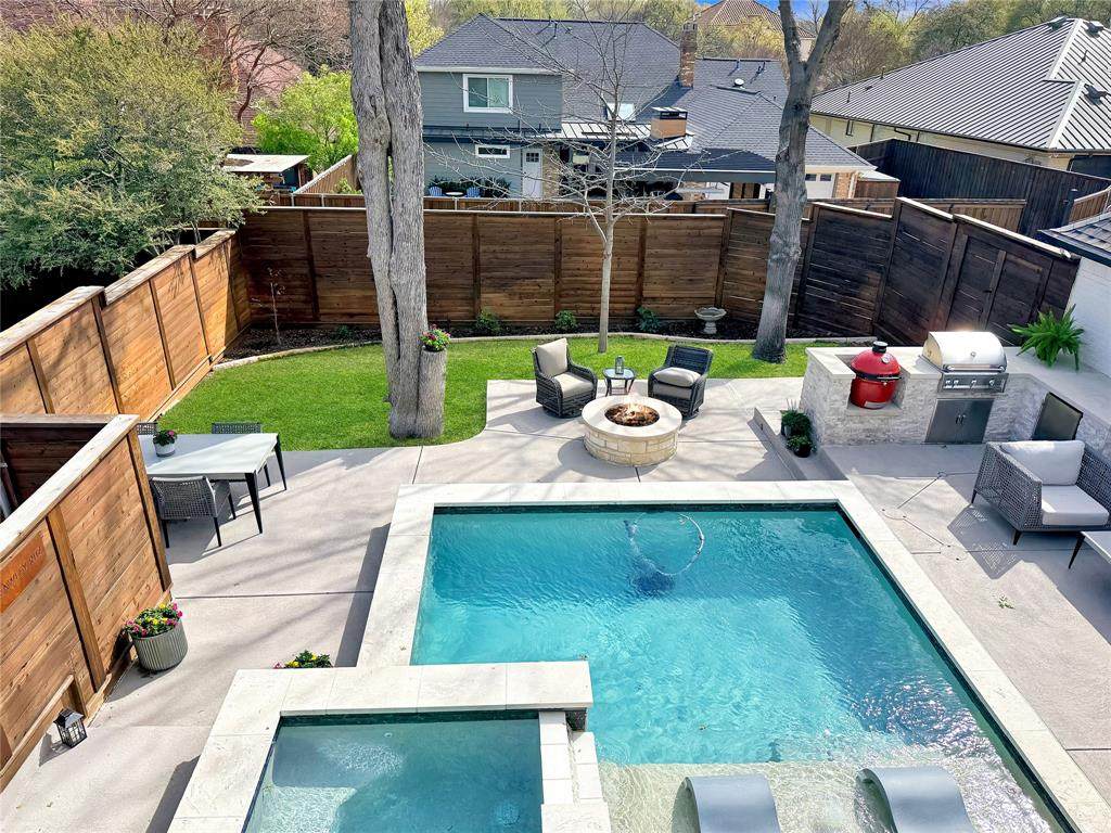 213 Canyon Valley Drive - Photo 1